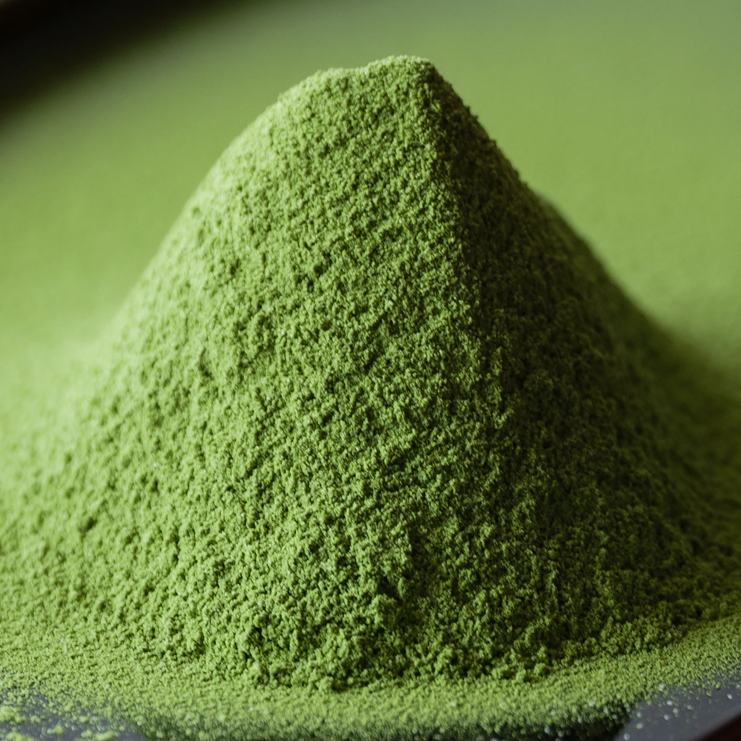 鹿児島県産 特選粉末煎茶 はるもえぎ 100g